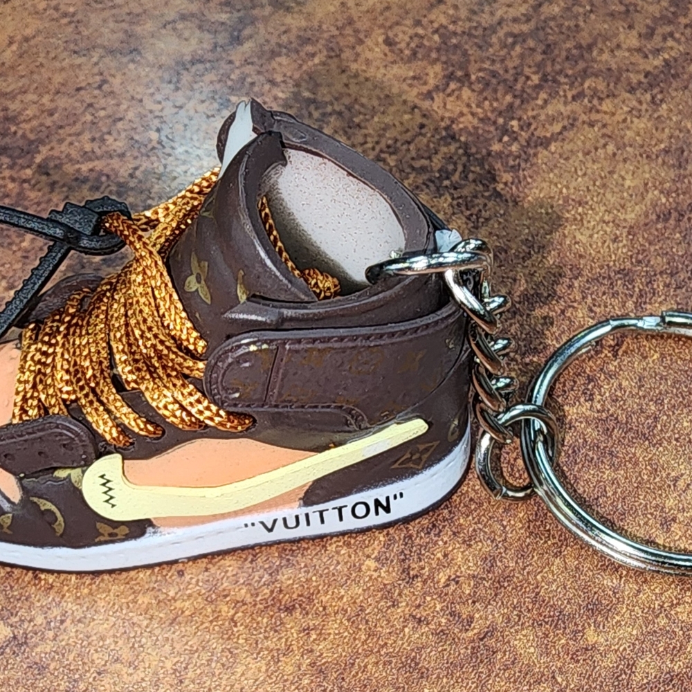 Sneaker Key Chain Or Bag Charm Brown Monogram - Picture 3 of 11